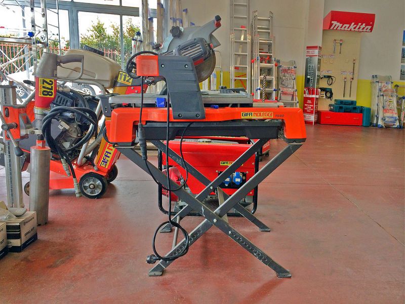 Tagliapiastrelle Professionale 1250 Mm - Ruota Metallo Duro, Taglio Fino A 45°, Max 16 Mm Spessore