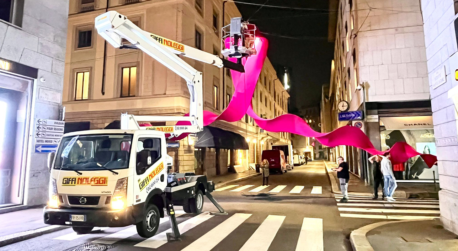 Installa le tue luminarie con le piattaforme aeree Giffi