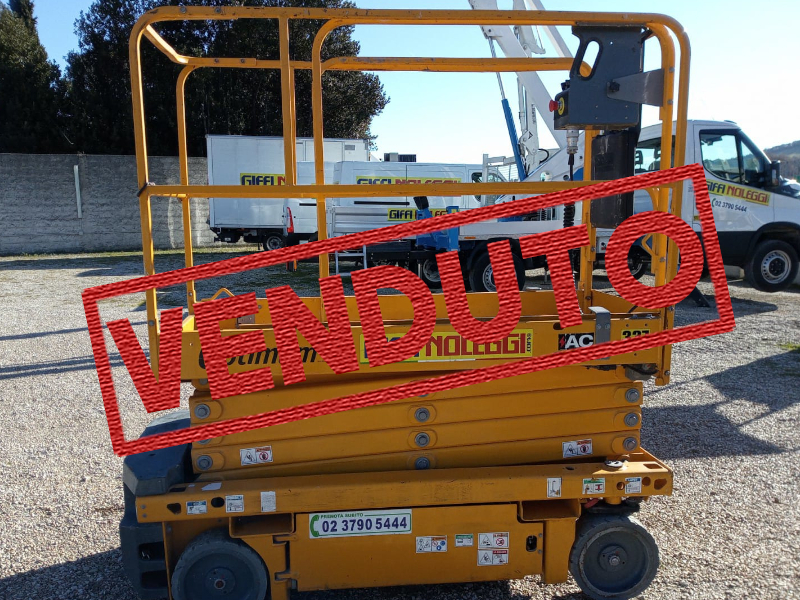 0Venduto-Pantografo-usato-haulotte