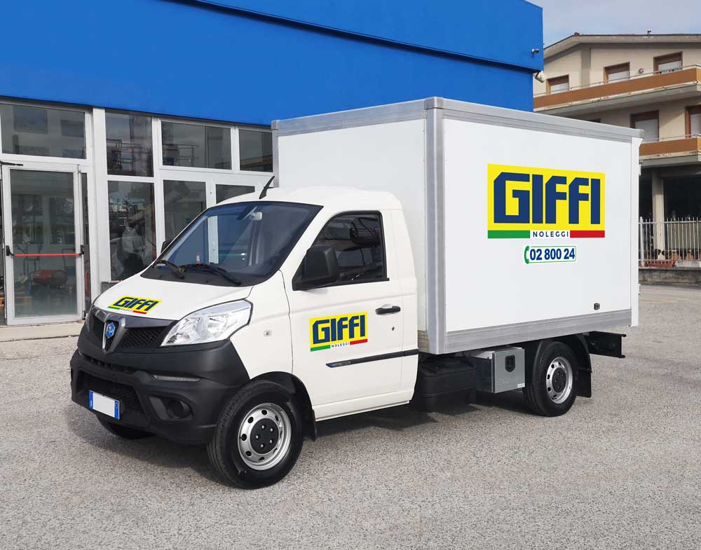 furgone cubo piaggio porter a noleggio